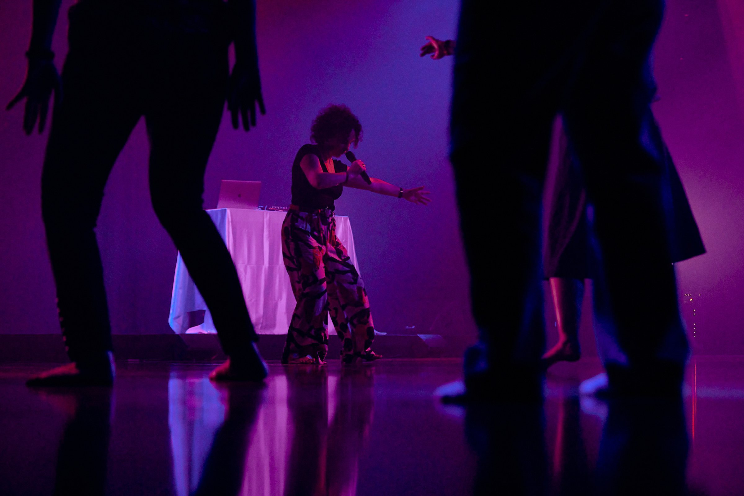 Taline Valerio leading a somatic soul dance session